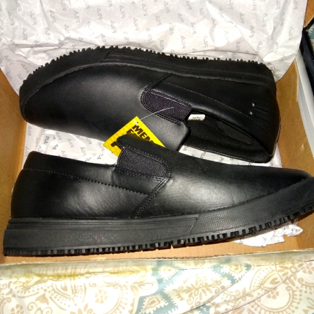 Fila Slip Resistant Work Shoes 10 Black